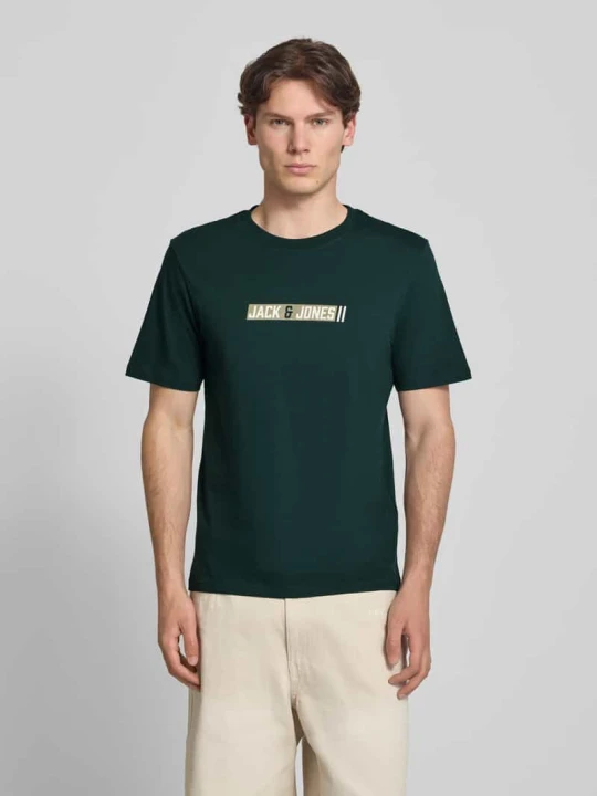 Zdjęcie produktu męski t-shirt o kroju regular fit z nadruk z logo model 'Munk' Jack&Jones Oliwkowy