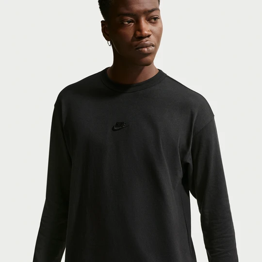 Zdjęcie produktu Męski T-shirt z długim rękawem Nike Premium Essentials - Czerń