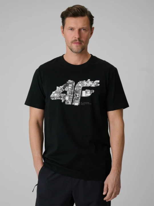 Zdjęcie produktu Męski t-shirt z nadrukiem 4F 4FWSS26TTSHM2659 - czarny