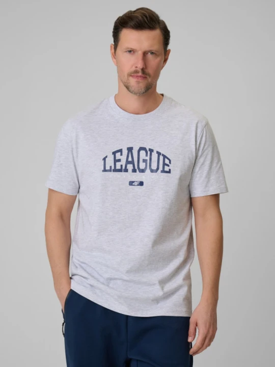 Zdjęcie produktu Męski t-shirt z nadrukiem 4F 4FWSS26TTSHM3326 - szary