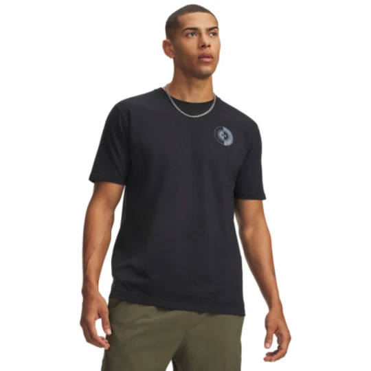 Zdjęcie produktu Męski t-shirt z nadrukiem Under Armour UA Mountain Bison - czarny