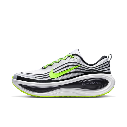 Zdjęcie produktu Męskie buty do biegania po asfalcie Nike Vomero Plus x DISTANCE - Biel