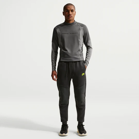 Zdjęcie produktu Męskie dzianinowe joggery Nike Tech - Szary