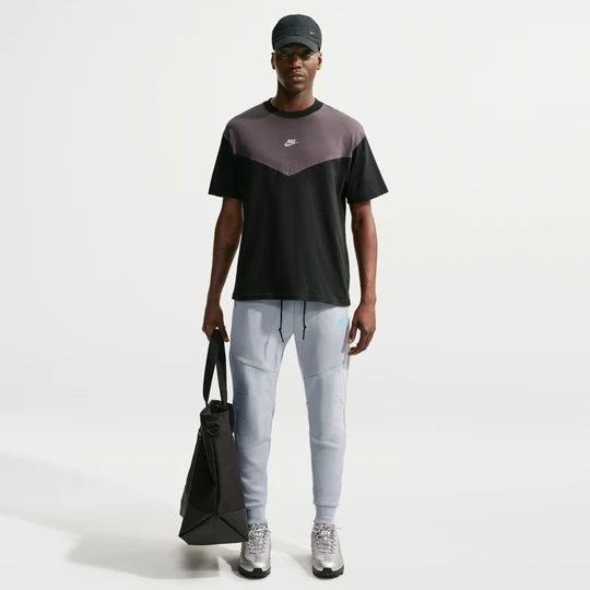 Zdjęcie produktu Męskie dzianinowe joggery Nike Tech - Szary