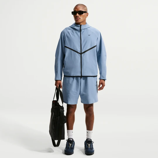 Zdjęcie produktu Męskie dzianinowe spodenki Dri-FIT Shori Nike Tech - Niebieski