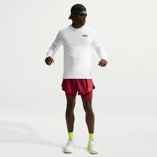 Zdjęcie produktu Męskie hybrydowe spodenki do biegania Nike Stride Dri-FIT 13 cm - Czerwony