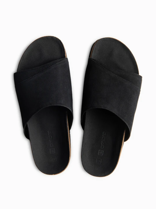 Zdjęcie produktu Męskie klapki z naturalnego zamszu na korkowej podeszwie - czarne V1 - Rozmiar: 41 Ombre Clothing