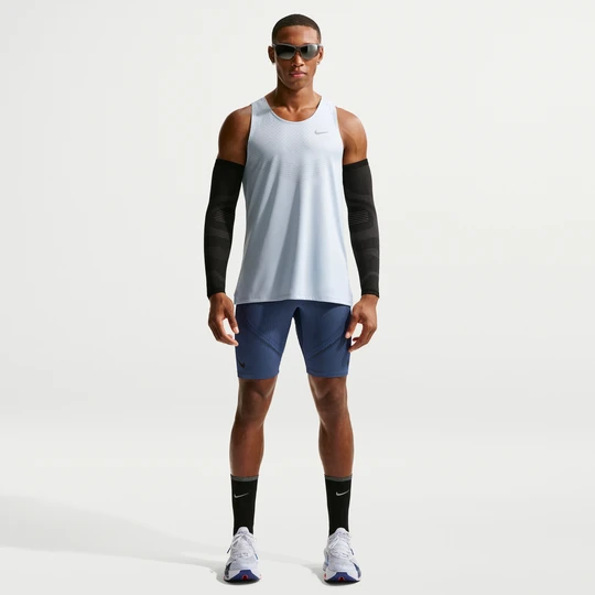 Zdjęcie produktu Męskie legginsy do biegania o długości 1/2 Dri-FIT ADV Nike AeroSwift - Niebieski