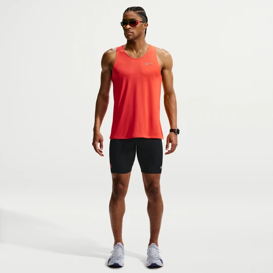 Zdjęcie produktu Męskie legginsy do biegania o długości 1 / 2 z wszytą bielizną Dri-FIT ADV Nike AeroSwift - Czerń