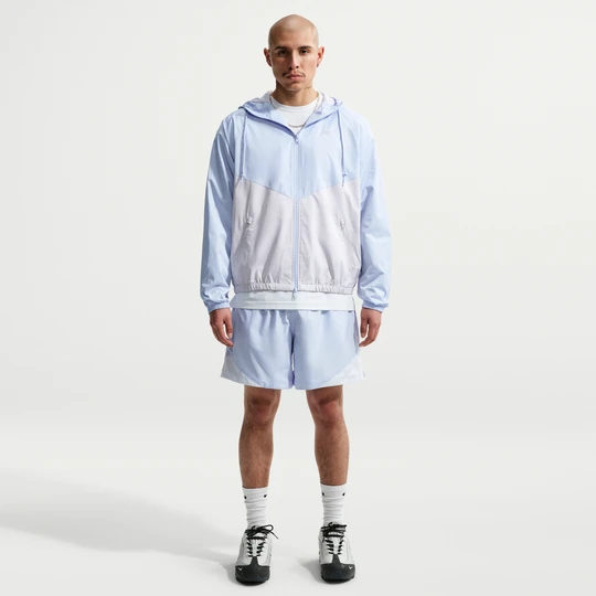 Zdjęcie produktu Męskie lekkie spodenki z tkaniny Nike Windrunner - Niebieski