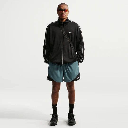 Zdjęcie produktu Męskie lekkie spodenki z tkaniny Nike Windrunner - Szary