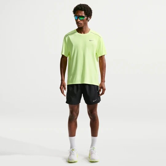 Zdjęcie produktu Męskie spodenki do biegania 2 w 1 Dri-FIT Nike Miler 12, 5 cm - Czerń