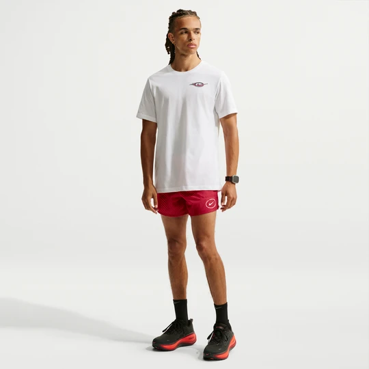 Zdjęcie produktu Męskie spodenki do biegania z wszytą bielizną 13 cm Nike Dri-FIT Stride - Czerwony
