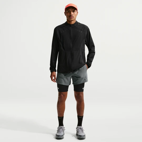 Zdjęcie produktu Męskie spodenki do biegania z wszytą bielizną 13 cm Nike Dri-FIT Stride - Szary