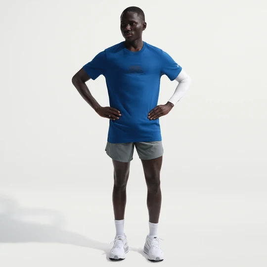 Zdjęcie produktu Męskie spodenki do biegania z wszytą bielizną 18 cm Nike Dri-FIT Stride - Szary