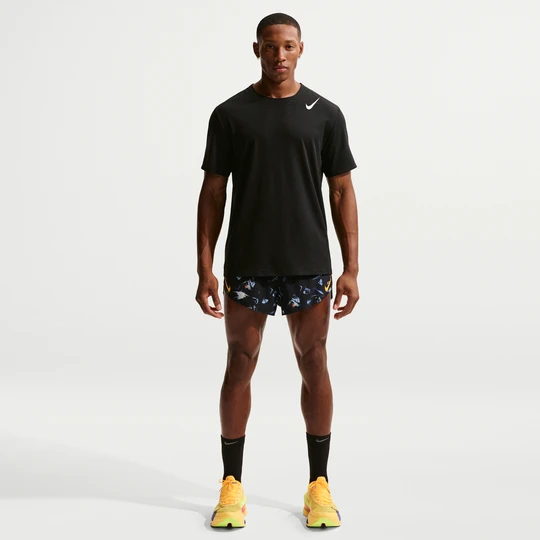 Zdjęcie produktu Męskie spodenki do biegania z wszytą bielizną 5 cm Dri-FIT ADV Nike AeroSwift Glam - Czerń
