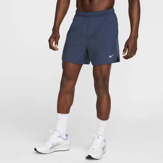 Zdjęcie produktu Męskie spodenki do biegania z wszytą bielizną Dri-FIT Nike Challenger 13 cm - Niebieski