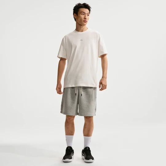Zdjęcie produktu Męskie spodenki do koszykówki z dzianiny dresowej 21 cm Dri-FIT Nike Standard Issue - Szary