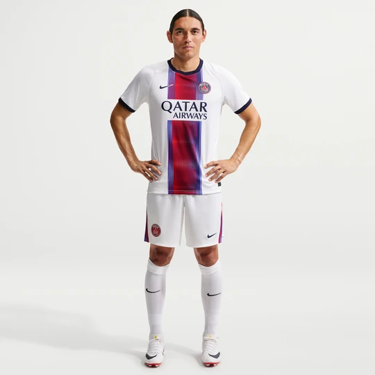 Zdjęcie produktu Męskie spodenki piłkarskie Nike Dri-FIT Paris Saint-Germain Stadium 2026/27 (wersja wyjazdowa) – replika - Biel