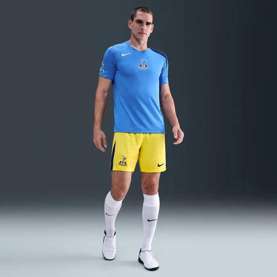 Zdjęcie produktu Męskie spodenki piłkarskie Nike Dri-FIT Total 90 Tottenham Hotspur Stadium 2025 / 26 (wersja trzecia) – replika - Żółty