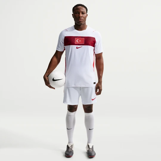 Zdjęcie produktu Męskie spodenki piłkarskie Nike Dri-FIT Turcja Stadium (wersja domowa) 2026 – replika - Biel