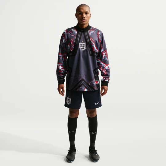 Zdjęcie produktu Męskie spodenki piłkarskie z dzianiny Nike Dri-FIT Anglia Strike - Niebieski