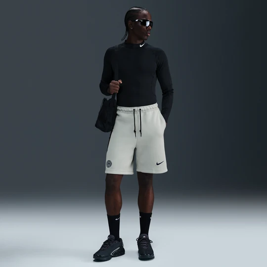Zdjęcie produktu Męskie spodenki piłkarskie z dzianiny Nike Inter Mediolan Tech - Szary