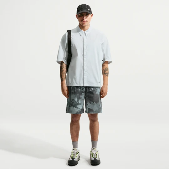 Zdjęcie produktu Męskie spodenki z tkaniny Dri-FIT Nike Tech - Czerń