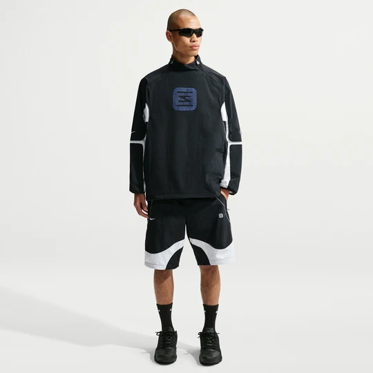 Zdjęcie produktu Męskie spodenki z tkaniny Nike - Czerń