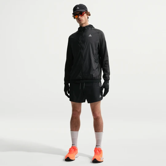 Zdjęcie produktu Męskie spodenki z wszytą bielizną Dri-FIT ADV Nike ACG „Second Sunrise” 13 cm - Czerń
