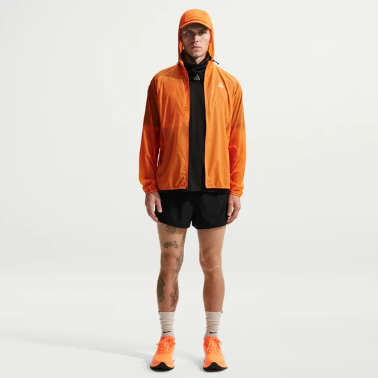 Zdjęcie produktu Męskie spodenki z wszytą bielizną Dri-FIT ADV Nike ACG „Trailwind” 8 cm - Czerń