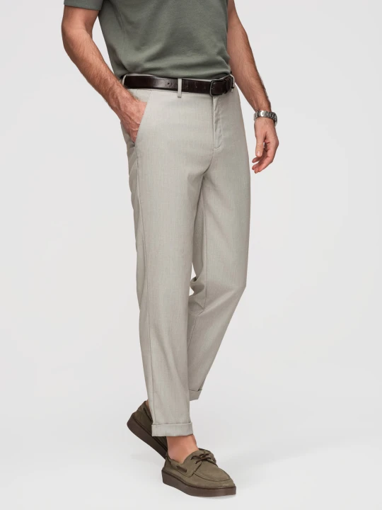 Zdjęcie produktu Męskie spodnie chino REGULAR FIT z gumką w pasie – szaro-beżowe V1 - Rozmiar: L Ombre Clothing