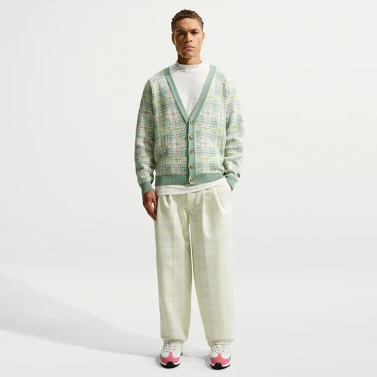 Zdjęcie produktu Męskie spodnie do golfa o luźnym kroju Nike Tartan - Biel