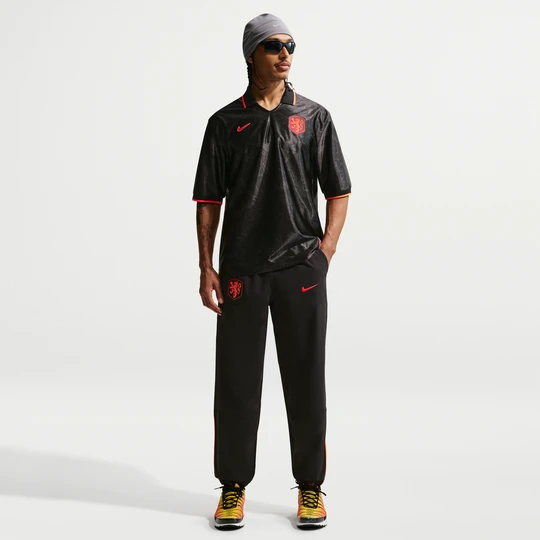 Zdjęcie produktu Męskie spodnie piłkarskie z tkaniny Nike Dri-FIT Holandia Energy - Czerń