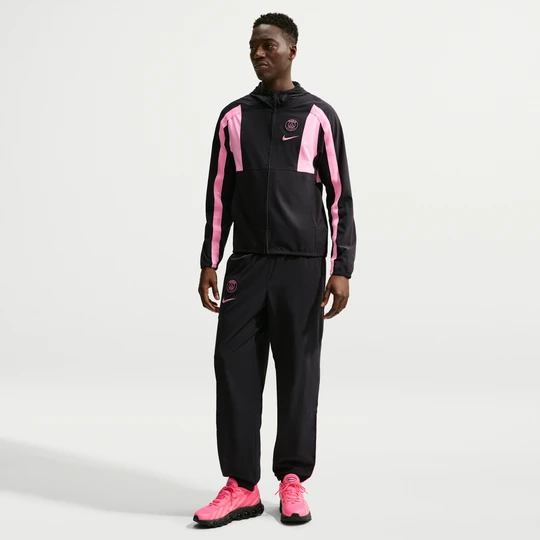 Zdjęcie produktu Męskie spodnie piłkarskie z tkaniny Nike Paris Saint-Germain Energy - Czerń