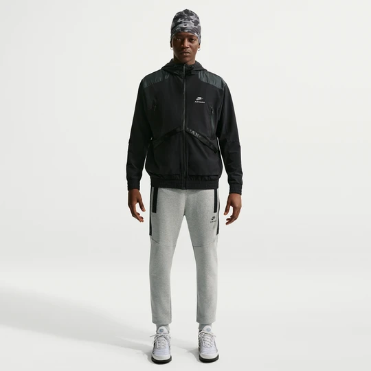 Zdjęcie produktu Męskie spodnie typu jogger Nike Air Max - Szary