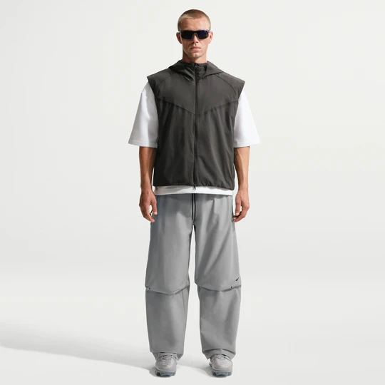 Zdjęcie produktu Męskie spodnie z dzianiny Dri-FIT Shori Nike Tech - Szary