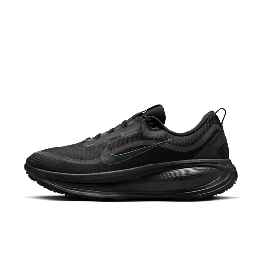 Zdjęcie produktu Męskie wodoszczelne buty do biegania po asfalcie Nike Vomero 18 GORE-TEX z detalami odbijającymi światło - Czerń