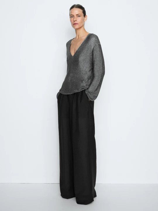 Zdjęcie produktu Metaliczny Sweter Z Dekoltem W Serek – Studio - Srebrny - Massimo Dutti - Female