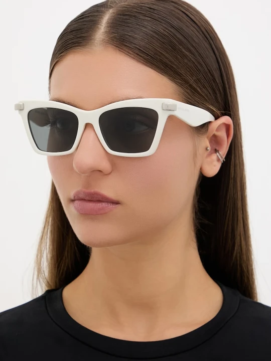 Zdjęcie produktu Michael Kors okulary przeciwsłoneczne kocie oczy damskie biały