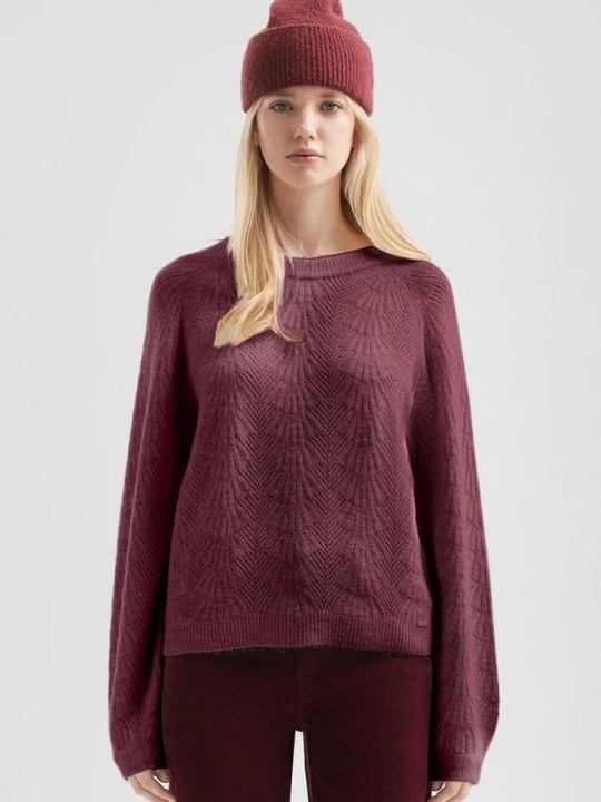 Zdjęcie produktu Miękki sweter z wzorem ajour QS czerwony