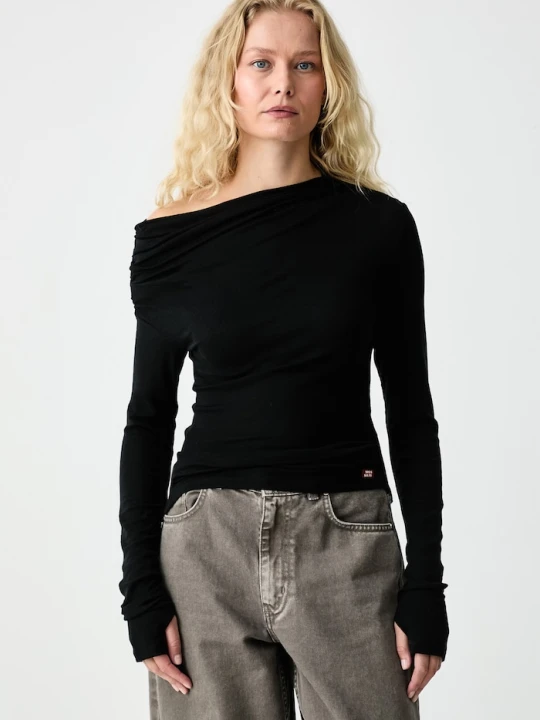Zdjęcie produktu Miss Sixty longsleeve damski z dodatkiem wełny czarny