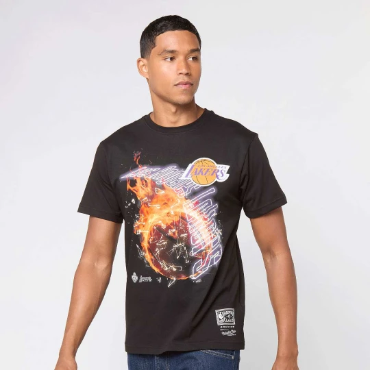 Zdjęcie produktu NBA Los Angeles Lakers HWC Blaze Graphic Tee Mitchell & Ness czarny