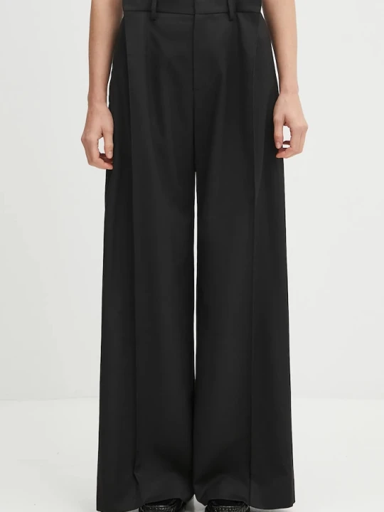 Zdjęcie produktu MM6 Maison Margiela spodnie czarny