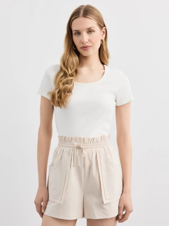 Zdjęcie produktu Mohito - T-shirt basic slim - kremowy