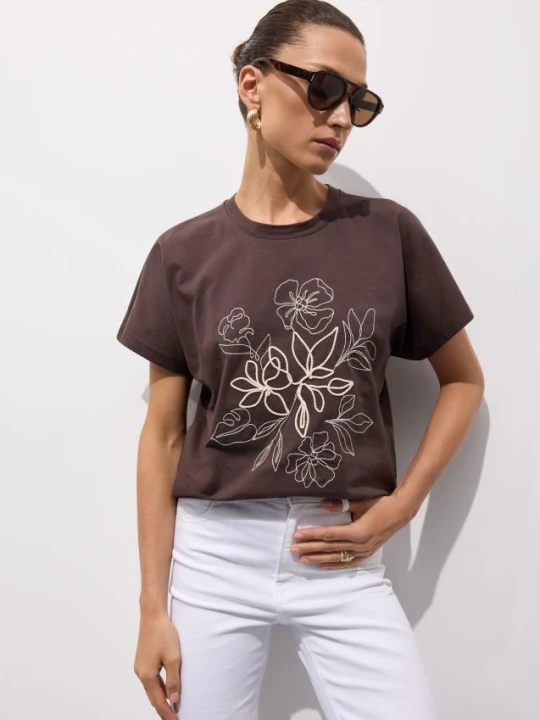 Zdjęcie produktu Mohito - T-shirt z haftem - brązowy