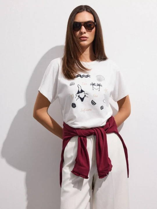 Zdjęcie produktu Mohito - T-shirt z nadrukiem - kremowy
