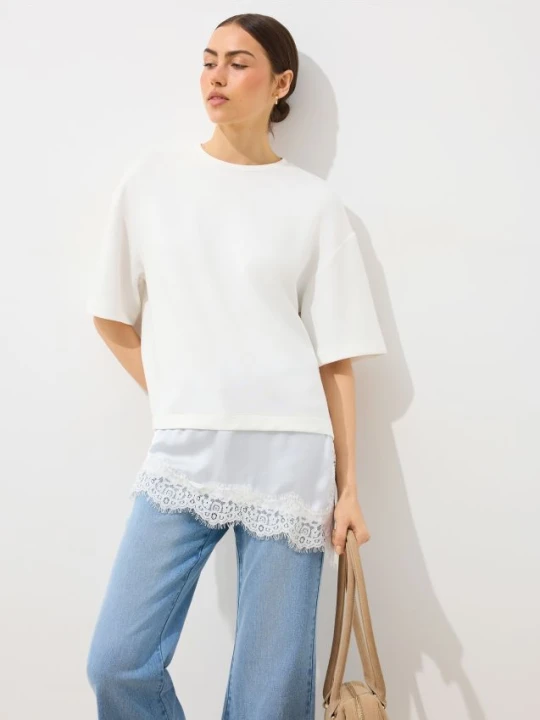 Zdjęcie produktu Mohito - T-shirt z ozdobną koronką - kremowy
