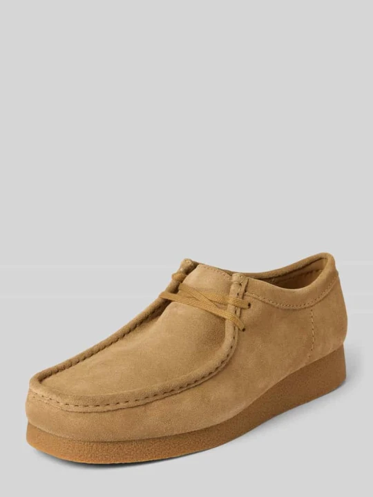 Zdjęcie produktu Mokasyny skórzane z gumową podeszwą model ‘Wallabee Evo’ Clarks Piaskowy