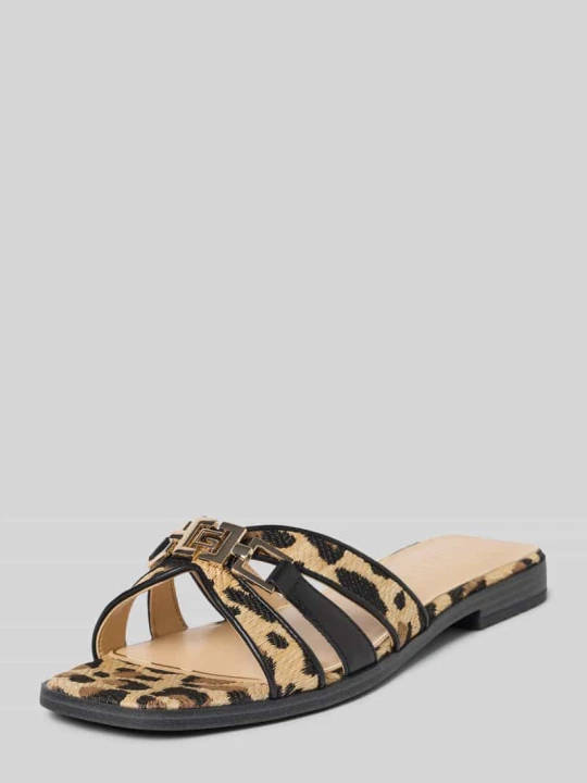 Zdjęcie produktu Mokasyny z mieszanki skóry model 'Realla' Guess Camel